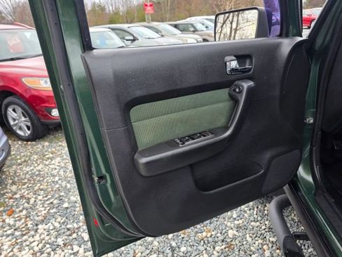 Used 2006 HUMMER H3 image 11