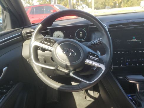 Used 2023 Hyundai Santa Cruz Limited image 11