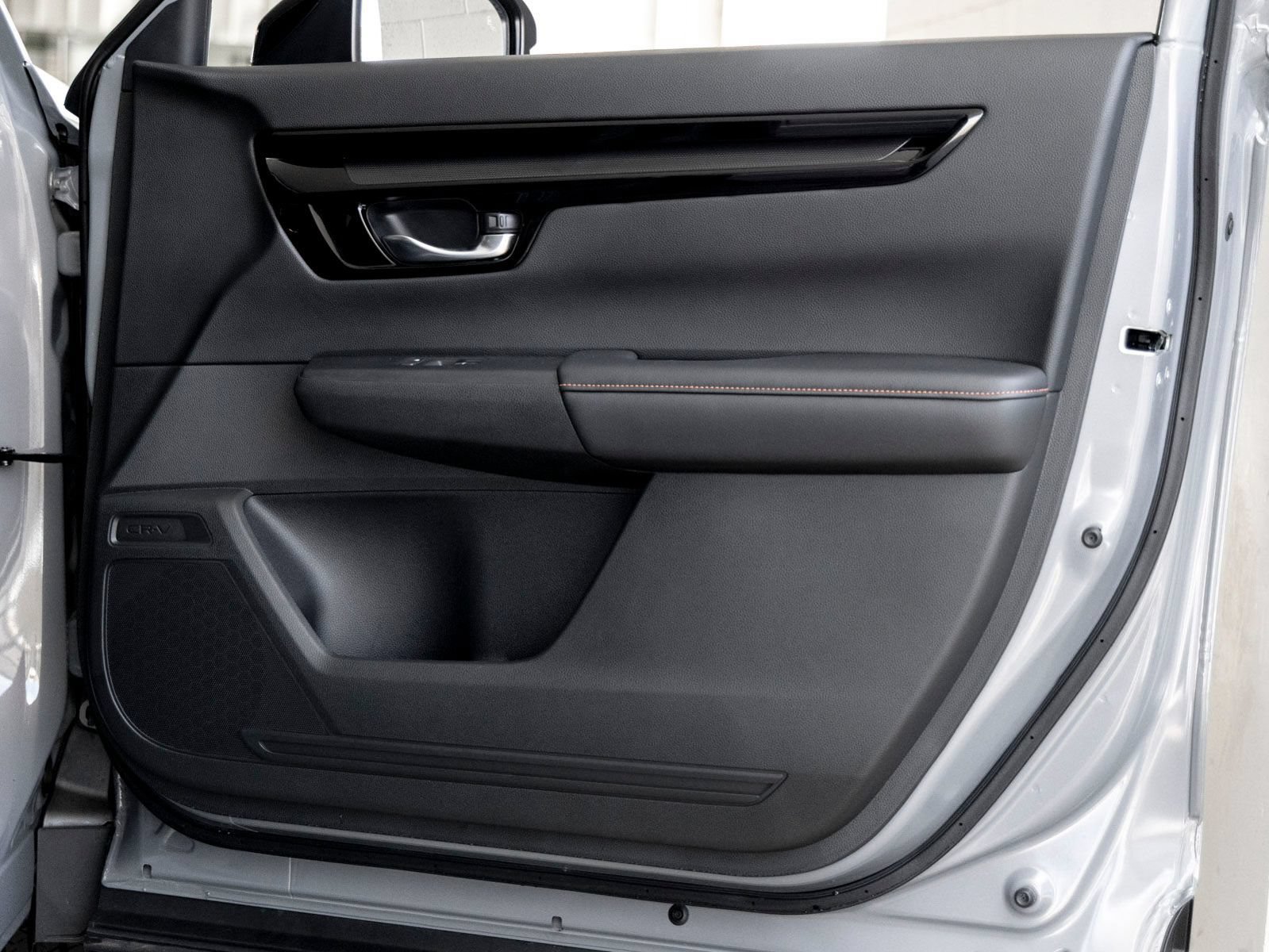 Used 2025 Honda CR-V Sport Touring image 25