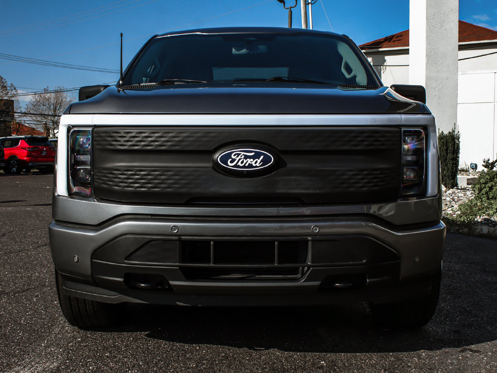 Used 2025 Ford F150 Lightning Flash AWD/4WD image 2