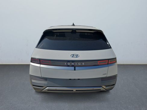 Certified 2024 Hyundai Ioniq 5 Limited AWD/4WD image 16