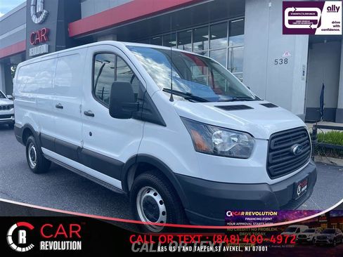 Used 2019 Ford Transit 250 130 Low Roof RWD image 1