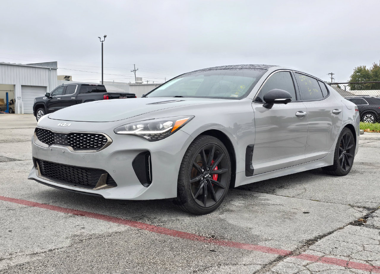 Used 2023 Kia Stinger GT2 AWD/4WD image 3