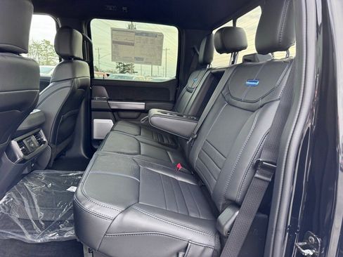 New 2026 Ford F250 Platinum w/ FX4 Off-Road Package image 34