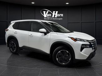 Used 2025 Nissan Rogue SV video 1