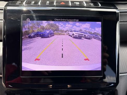 Used 2025 Jeep Grand Cherokee L Laredo RWD image 30