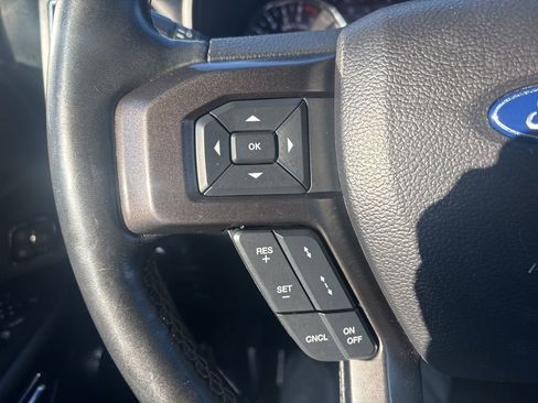 Used 2021 Ford Expedition Limited image 19