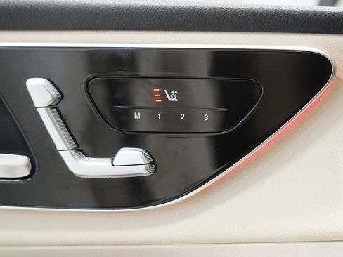 Used 2026 Mercedes-Benz GLC 300 4MATIC image 25