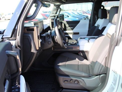 New 2025 GMC Hummer EV 2X image 12