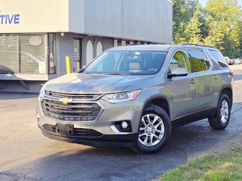 Used 2019 Chevrolet Traverse LT AWD/4WD image 2
