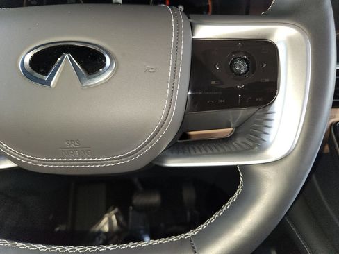 Used 2025 INFINITI QX80 Sensory AWD/4WD image 29