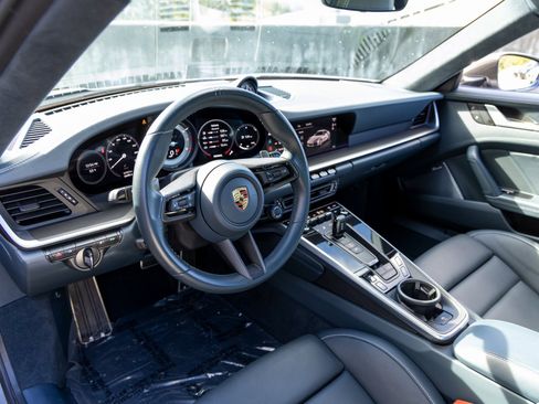 Used 2022 Porsche 911 Turbo S image 4