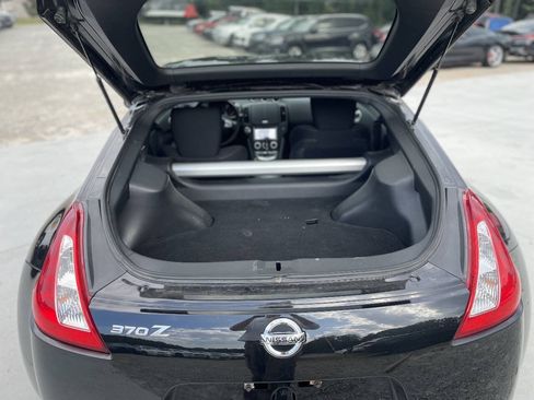 Used 2015 Nissan 370Z Coupe RWD image 7