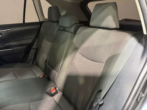 Used 2019 Toyota RAV4 XLE w/ Convenience Package FWD image 25