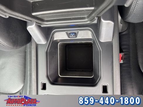 Used 2023 Land Rover Defender 110 X-Dynamic SE image 38