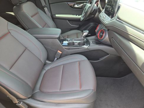 Used 2025 Chevrolet Blazer RS w/ Driver Confidence II Package FWD image 9