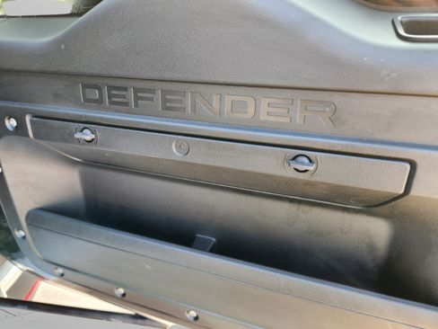 Used 2020 Land Rover Defender 110 HSE AWD/4WD image 27