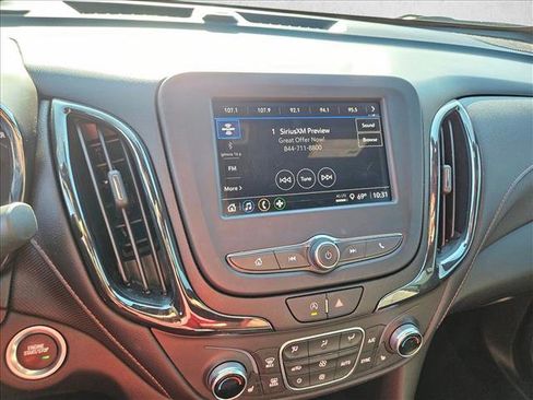 Used 2022 Chevrolet Equinox RS image 18