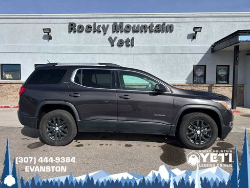 Used 2018 GMC Acadia SLT image 2