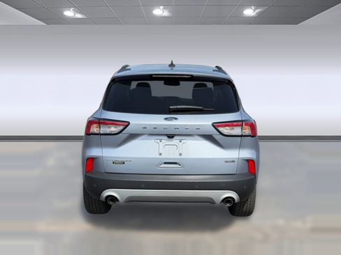 Used 2022 Ford Escape Titanium image 8