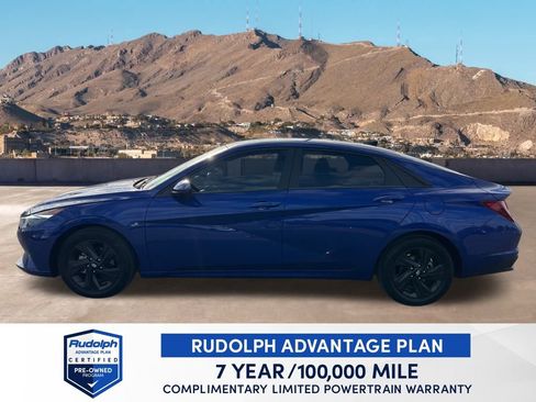 Used 2023 Hyundai Elantra SEL image 3