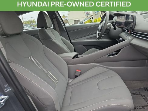 Used 2023 Hyundai Elantra SEL w/ Convenience Package FWD image 10
