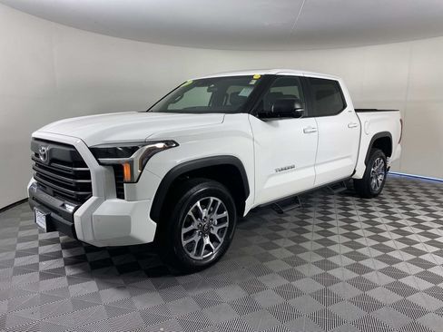 Used 2026 Toyota Tundra SR5 AWD/4WD image 4