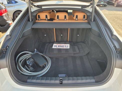 Used 2024 BMW i4 eDrive35 w/ Premium Package image 10