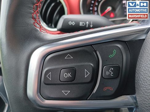 Used 2022 Jeep Wrangler Unlimited Rubicon w/ Cold Weather Group AWD/4WD image 8