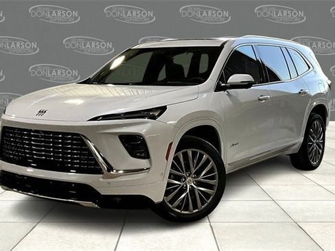 New 2026 Buick Enclave Avenir w/ Super Cruise Package image 2