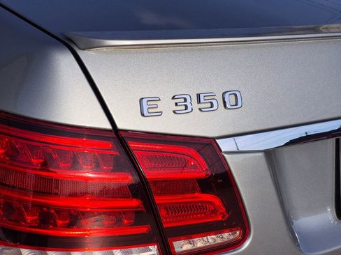 Used 2014 Mercedes-Benz E 350 Sedan image 29