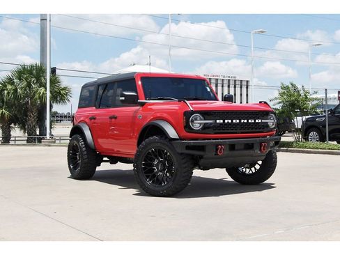 Used 2024 Ford Bronco Wildtrak AWD/4WD image 1
