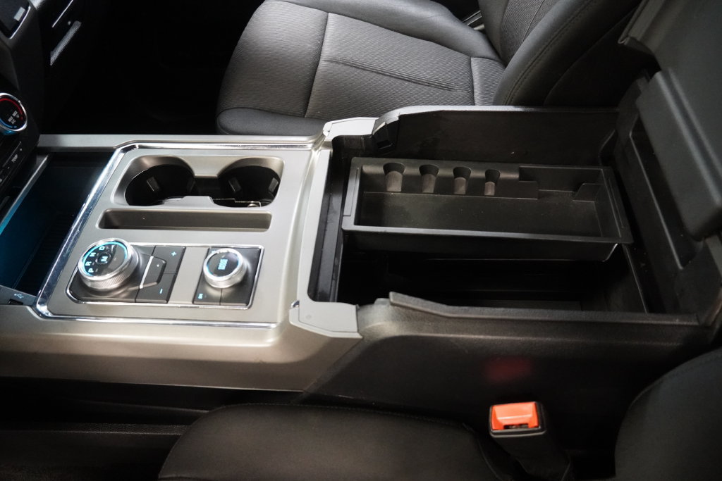 Used 2018 Ford Expedition Max XLT AWD/4WD image 18