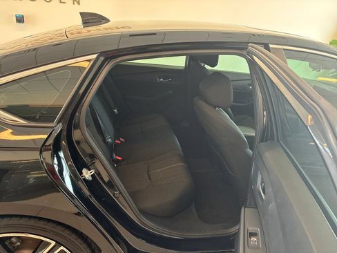 Used 2024 Honda Accord Sport image 9