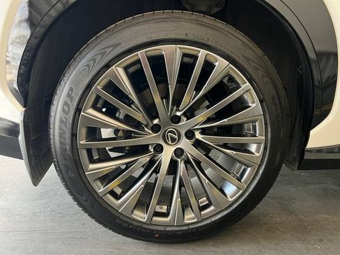 Used 2024 Lexus RZ 300e Premium w/ Accessory Package (Z1) FWD image 11