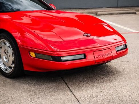 Used 1994 Chevrolet Corvette Coupe RWD image 19