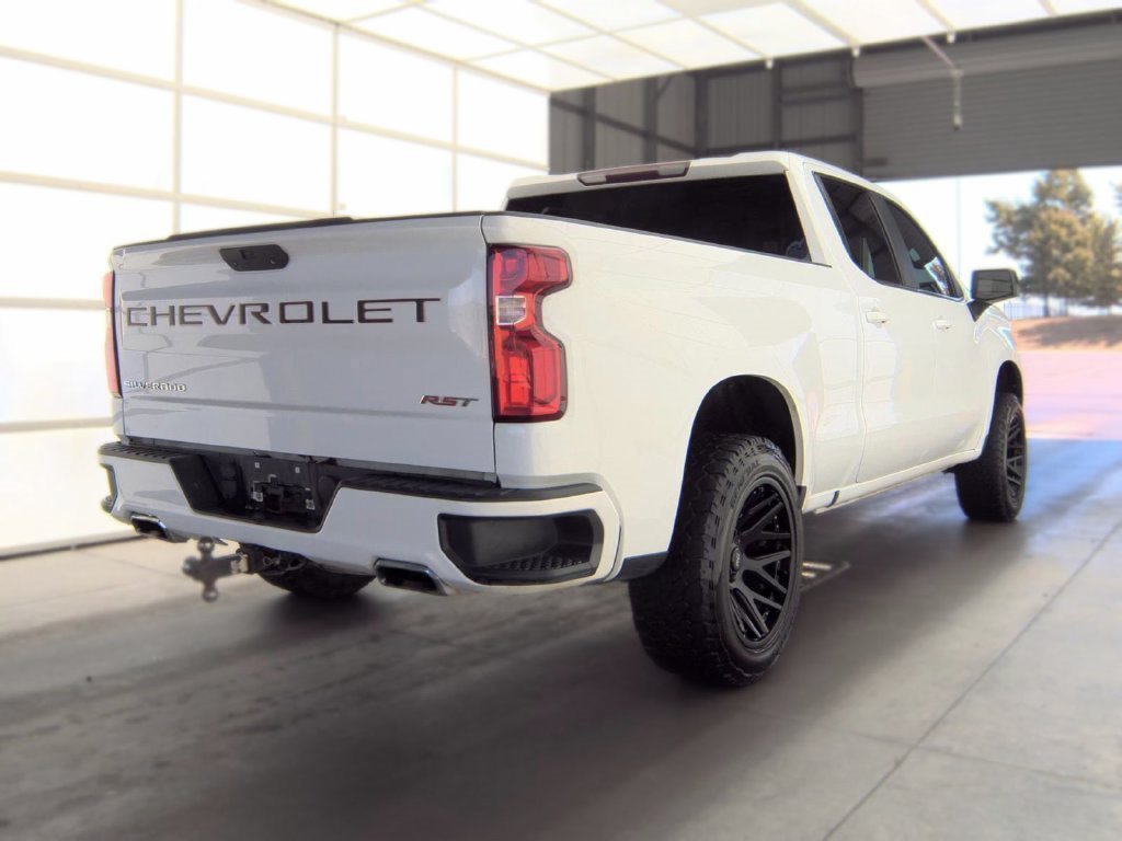 Used 2021 Chevrolet Silverado 1500 RST AWD/4WD image 2