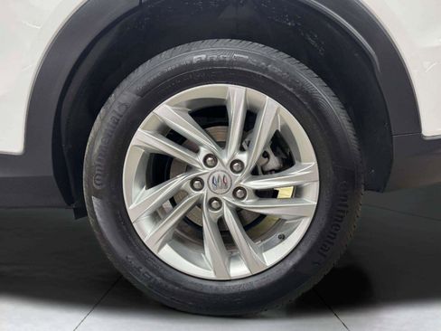 Used 2024 Buick Envista Preferred w/ Convenience I Package FWD image 40