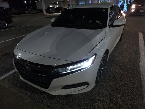 Used 2019 Honda Accord Sport image 9