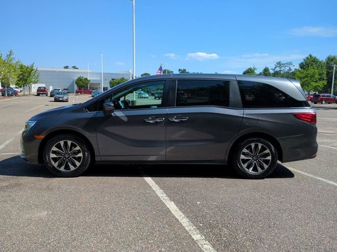 Used 2023 Honda Odyssey EX-L image 7