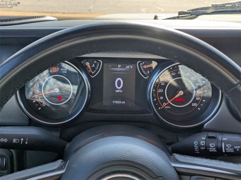 Used 2023 Jeep Wrangler Sport S image 21