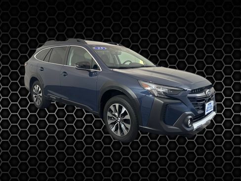 Used 2023 Subaru Outback Limited image 4