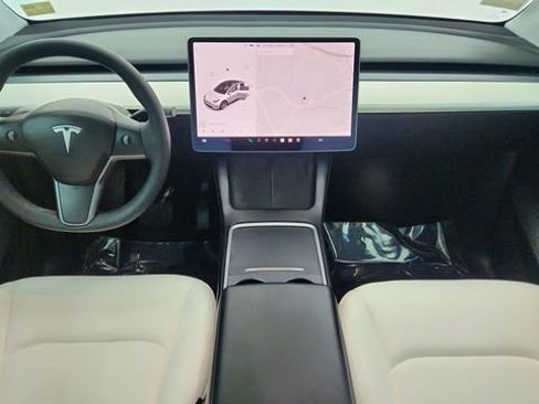 Used 2021 Tesla Model Y Long Range image 19