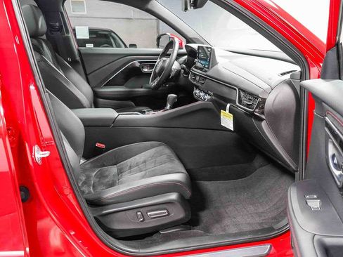 Certified 2025 Acura ADX A-Spec image 19