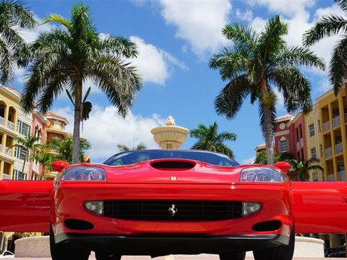 Used 2001 Ferrari 550 Maranello Coupe RWD image 26