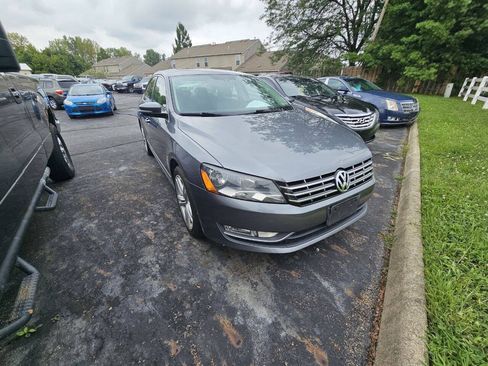 Used 2014 Volkswagen Passat 1.8T SEL Premium FWD image 4
