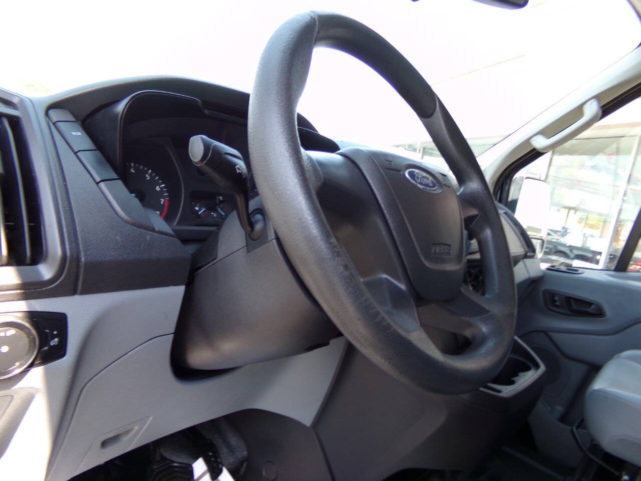 Used 2016 Ford Transit 250 130 Medium Roof RWD image 36
