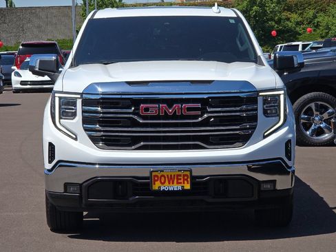 Used 2022 GMC Sierra 1500 SLT w/ SLT Convenience Package AWD/4WD image 9