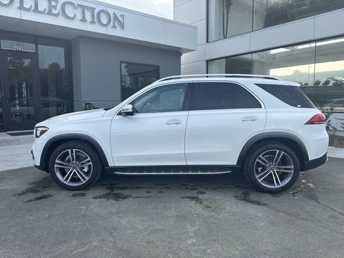 Used 2022 Mercedes-Benz GLE 350 4MATIC w/ Premium Package image 10