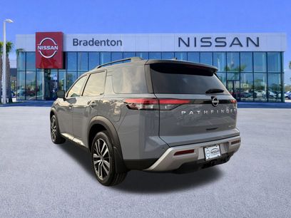 New 2025 Nissan Pathfinder Platinum